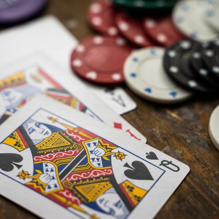 CasinoEngine готов расширить портфель предложений от Hölle Games